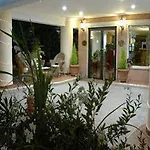 Hotel Aurora Garden 3*
