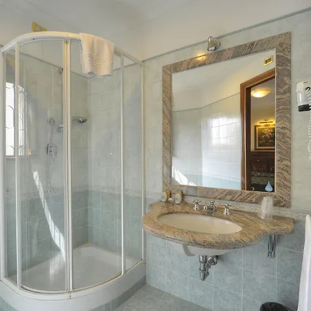 Aurora Garden ホテル ローマ