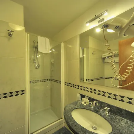 Aurora Garden ホテル 3*