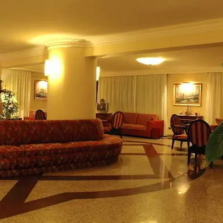 Aurora Garden ホテル ローマ