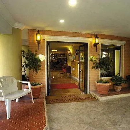 Aurora Garden ホテル 3*