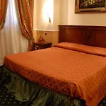 Hotell Aurora Garden Rom