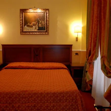 Aurora Garden Hotell 3*