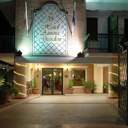 Отель Aurora Garden 3*