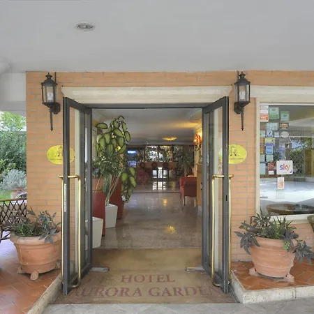 Aurora Garden 3* Рим