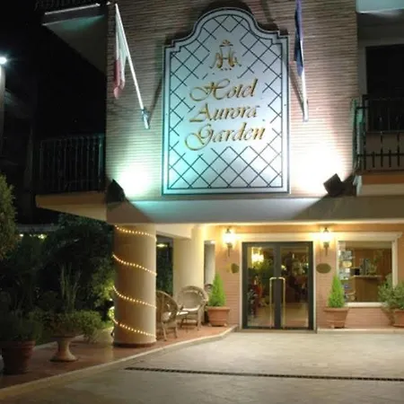 Aurora Garden 3* Рим